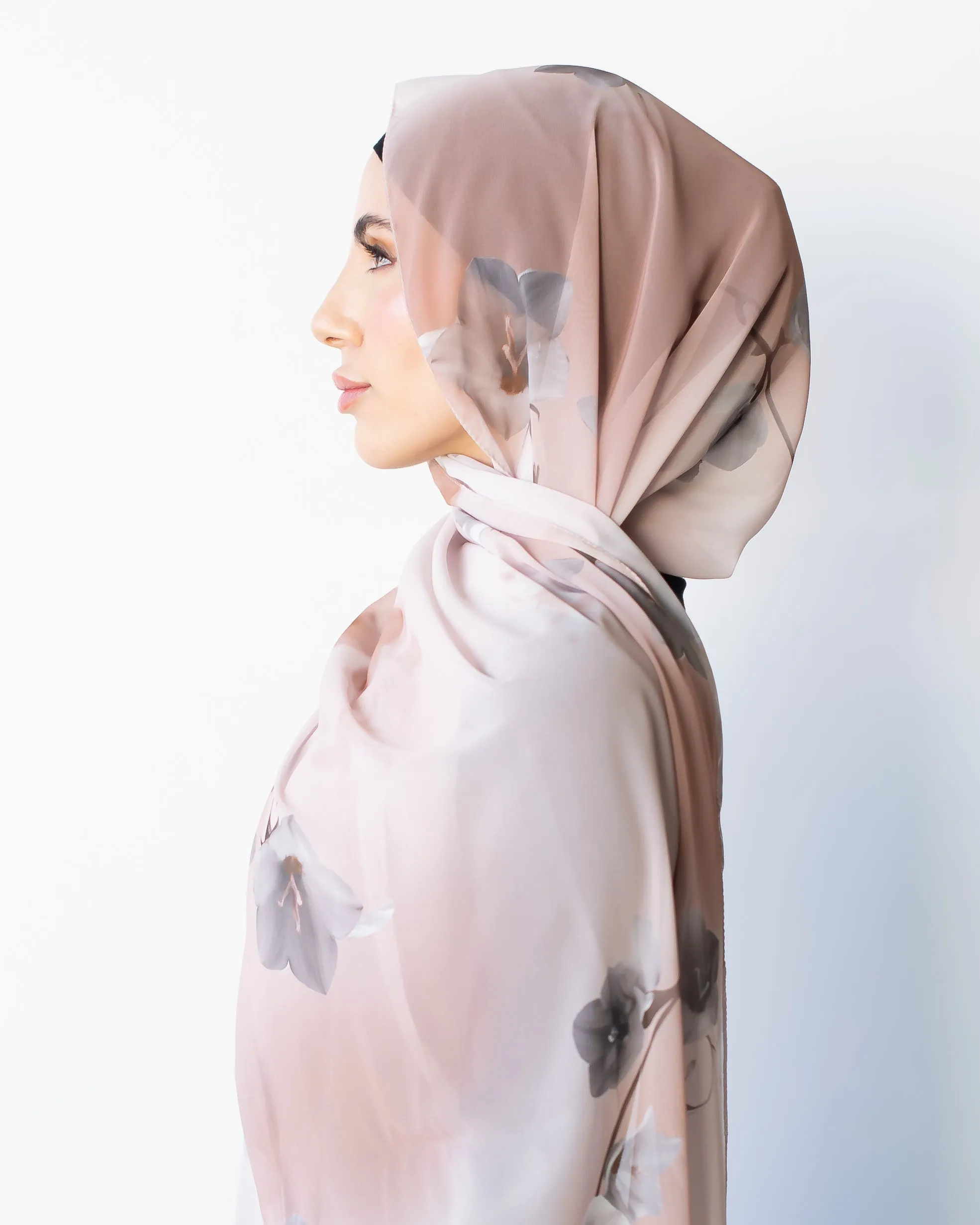AMAYA FLORAL PRINTED SCARF