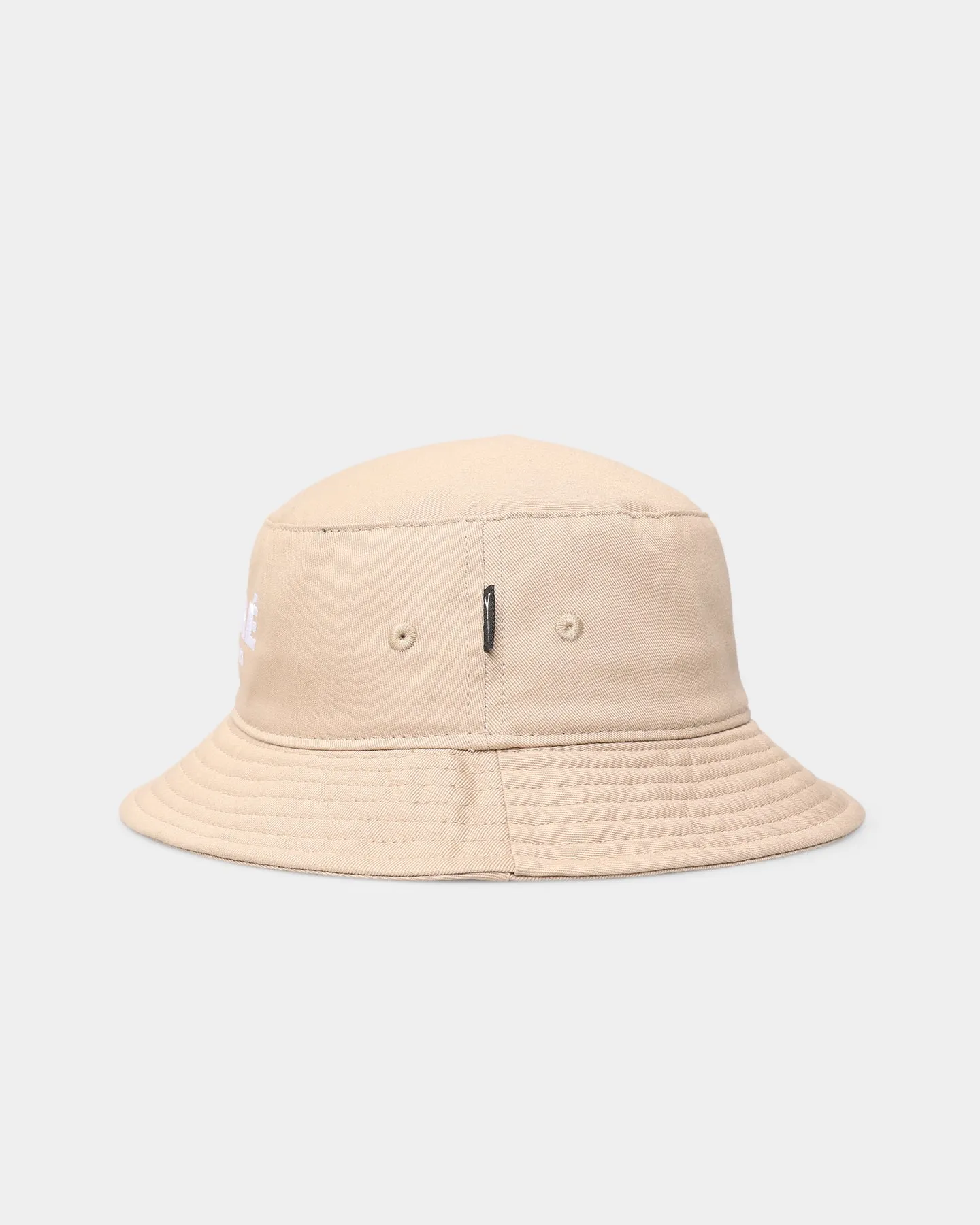 Carre In Motion Bucket Hat Stone