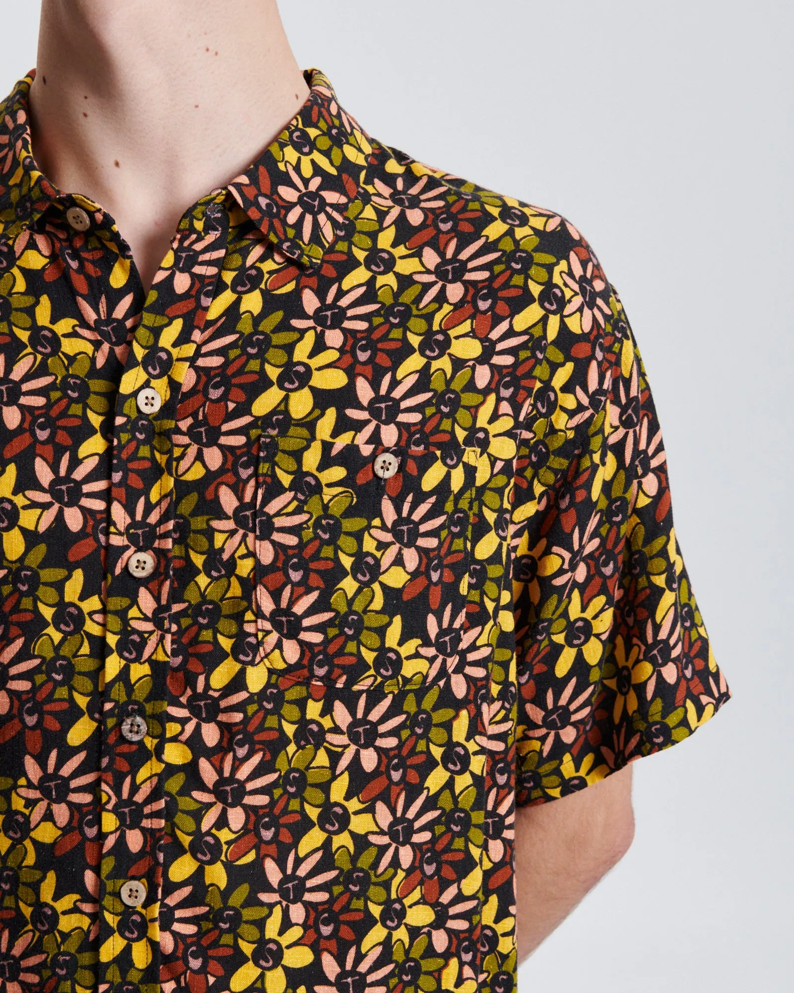 Crazed S/S Shirt - Black