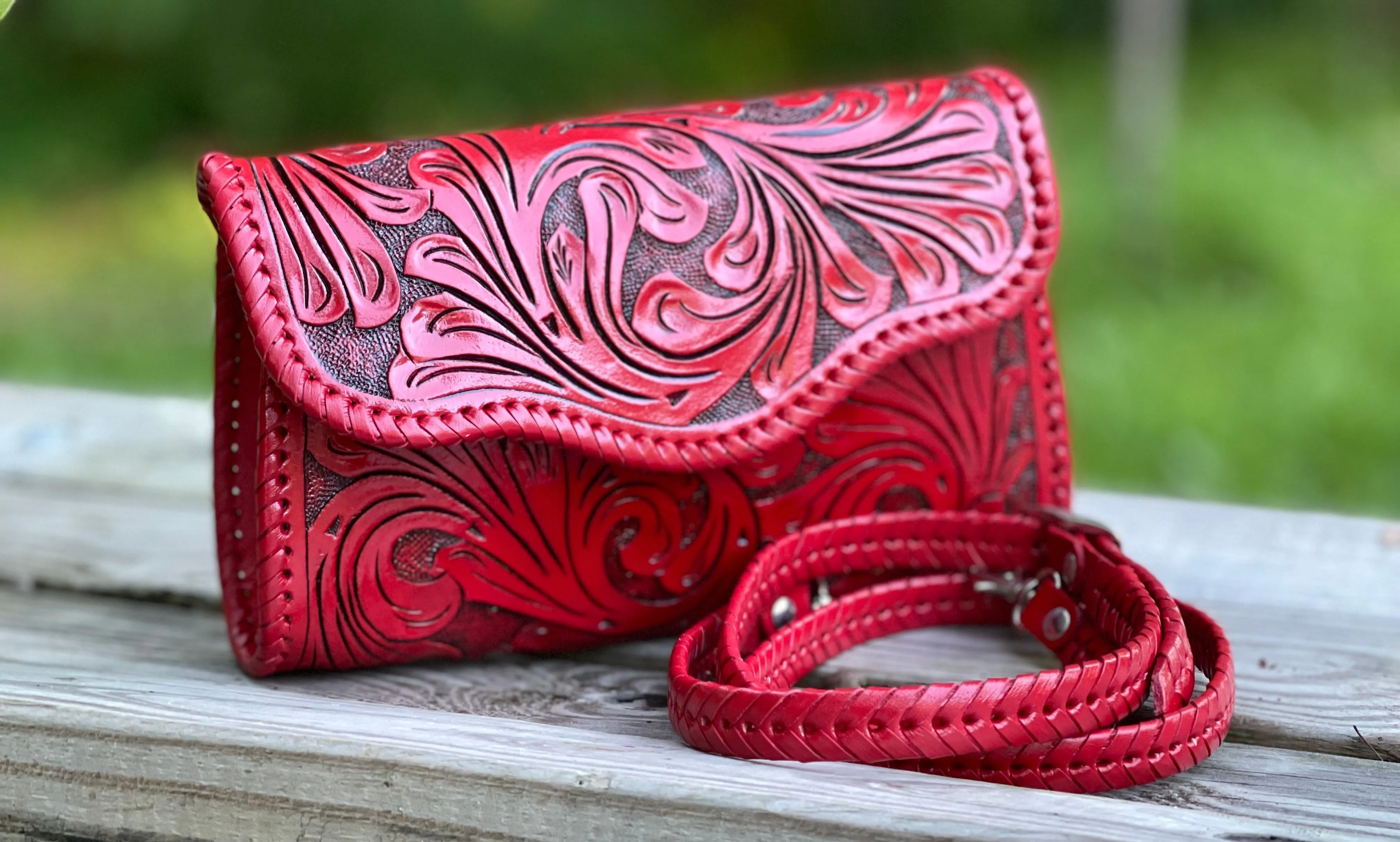 Hand-Tooled Leather Small Crossbody & Clutch "ONDULADA" more colors