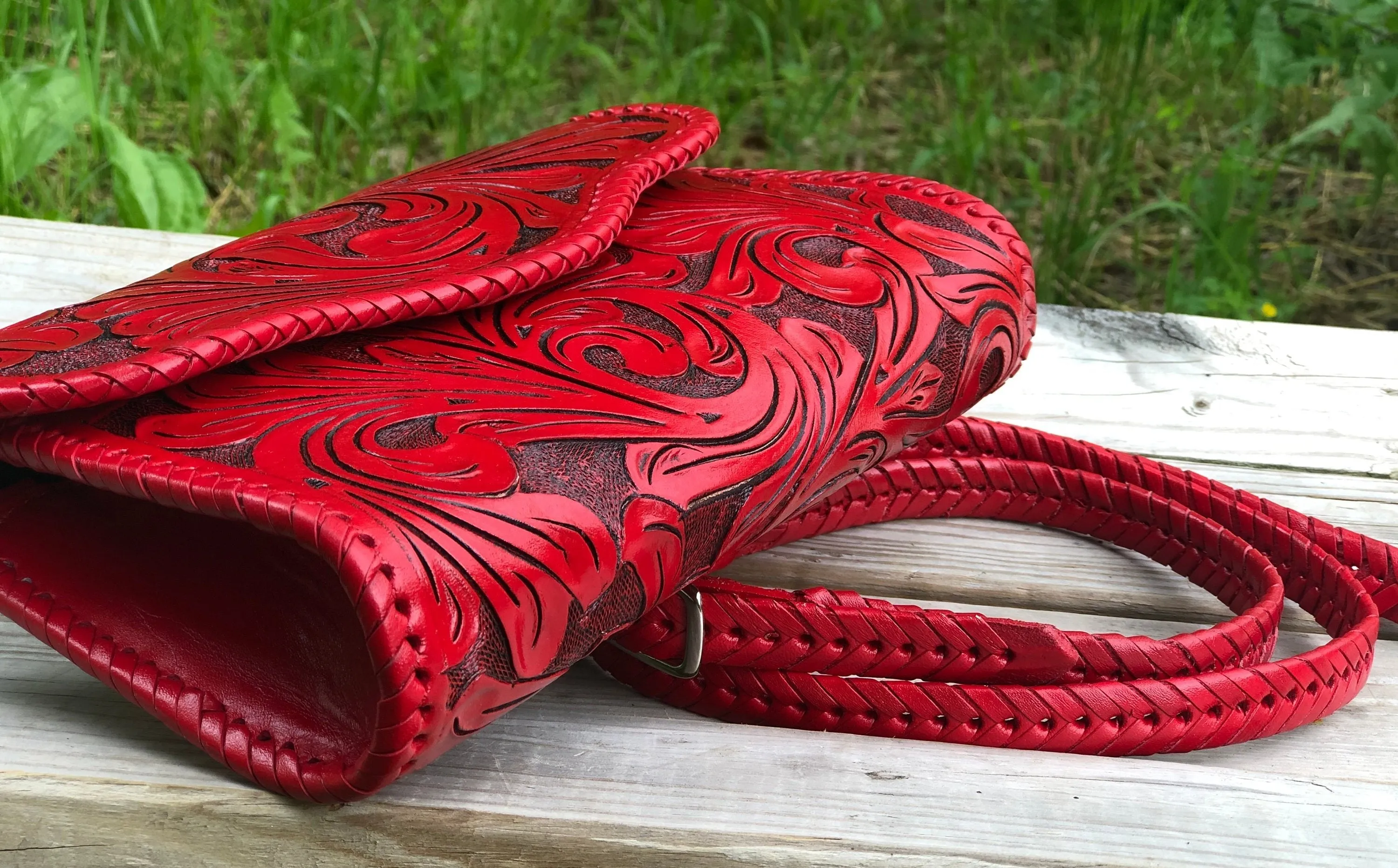 Hand-Tooled Leather Small Crossbody & Clutch "ONDULADA" more colors