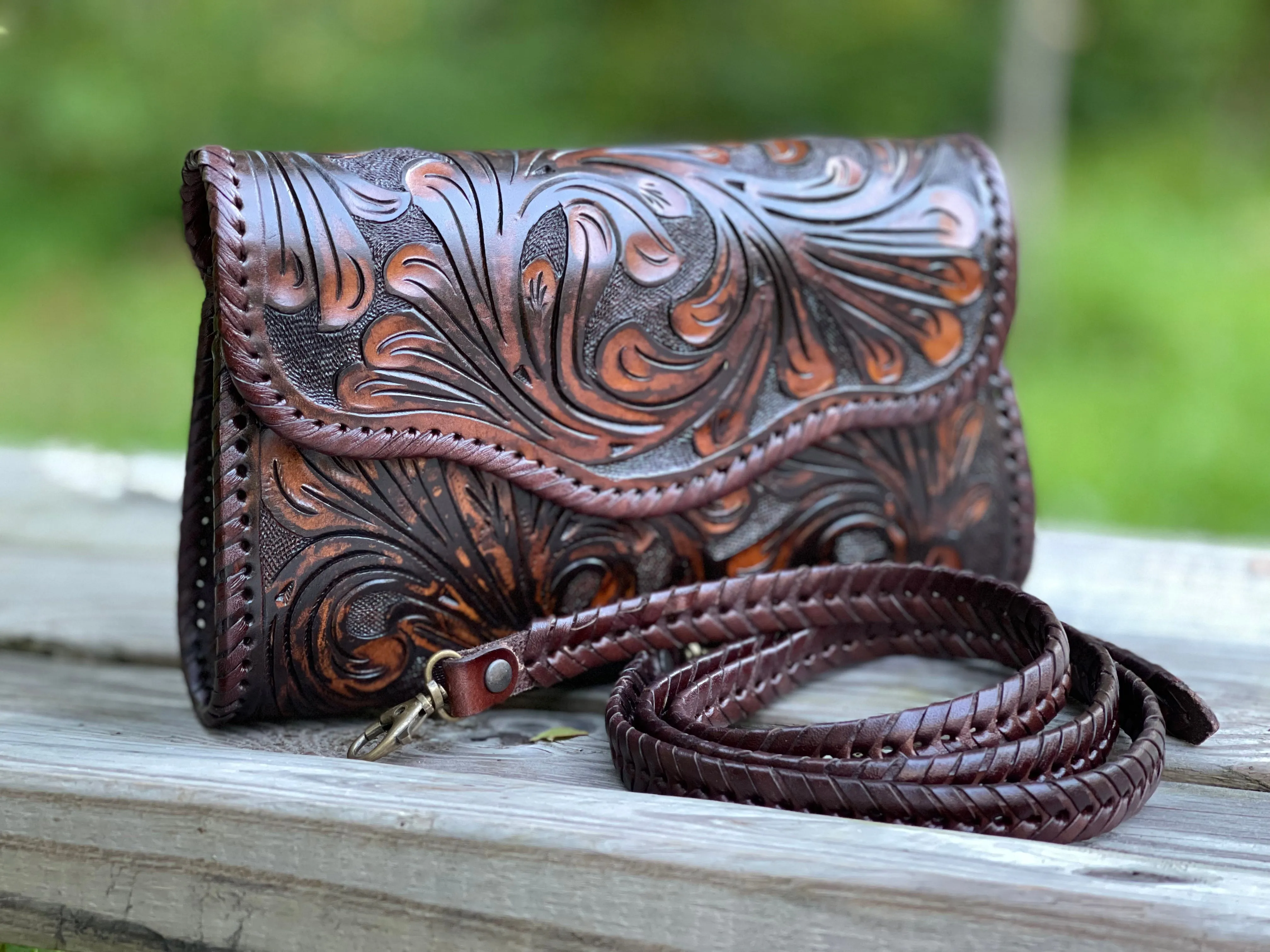 Hand-Tooled Leather Small Crossbody & Clutch "ONDULADA" more colors