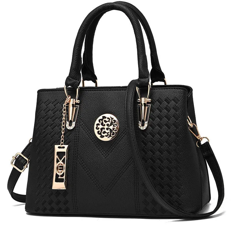 Luxury Leather Handbag for Women Designer Brand Shoulder Bag with Eye-Catching Short Length Fashion Purse Gift