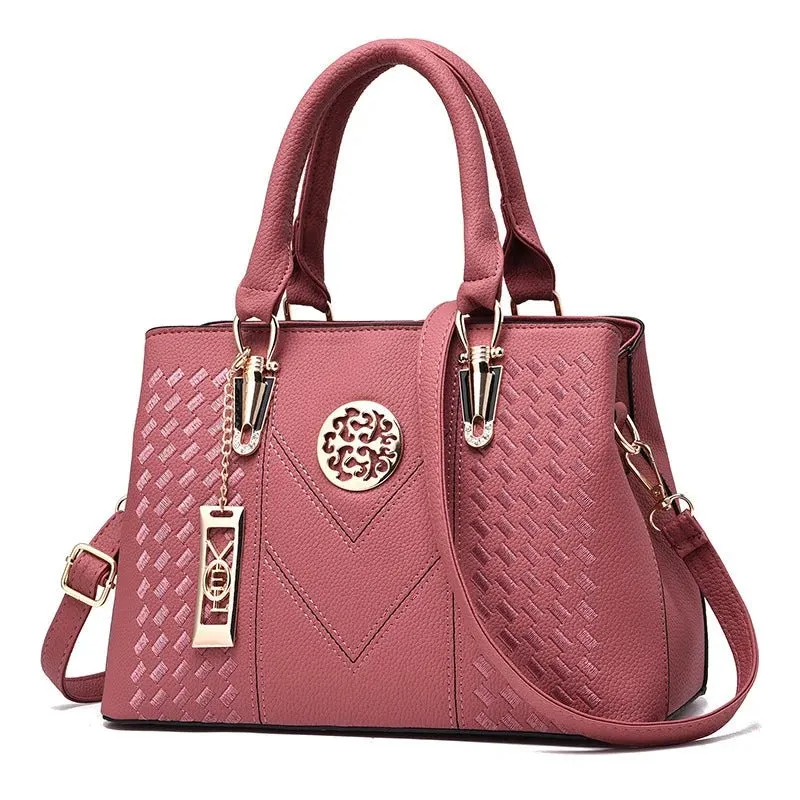 Luxury Leather Handbag for Women Designer Brand Shoulder Bag with Eye-Catching Short Length Fashion Purse Gift
